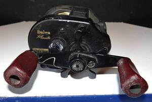 lot 213 image: DAIWA BAITCASTING REEL Procaster PR35