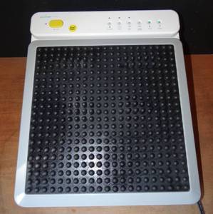 lot 325 image: ACUVIBE FOOT MASSAGER 5004 - MADE IN JAPAN - Tested & Working Vintage Rare