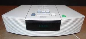 lot 374 image: Bose Wave AWRC-1P AMFM Alarm Clock Radio CD Player