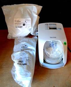 lot 383 image: FISHER & PAYKEL WORKING CPAP MACHINE WITH NEW HOSE & MASK $$$