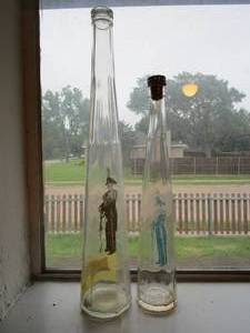 lot 42 image: VINTAGE 1950s - 1970s SOLARO ITALY WINE BOTTLES