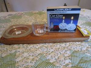 lot 62 image: TWIN STARLIGHT CUT GLASS OIL CANDLE SET NIB, DEPRESSION GLASS, WOOD TRAY