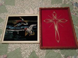 lot 70 image: FRAMES VELOUR PAINTING OF DUCKS, FRAMED 3D STRING ARTWORK OF CROSS.&nbsp