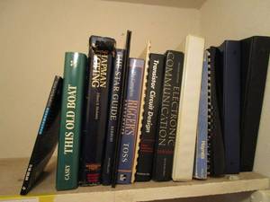 lot 123 image: VARIETY OF BOOKS AND BINDERS