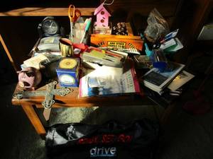 lot 140 image: GENEROUS QUANTITY OF OFFICE SUPPLIES, DECOR, CLOCKS AND MORE