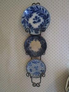 lot 228 image: WALL HANGING PLATE DISPLAY,&nbsp PLATES INCLUDED.&nbsp
