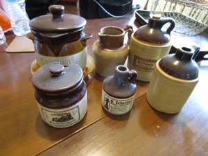 lot 241 image: KITCHEN VINTAGE CERAMIC JUGS, DIFFERENT SIZES