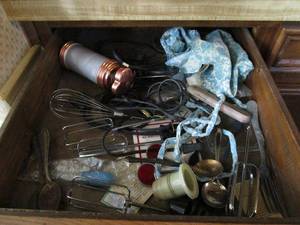 lot 248 image: MISC KITCHEN DRAWER, VINTAGE SILVERWARE, BEATERS, COOKIE PRESS, AND MORE.