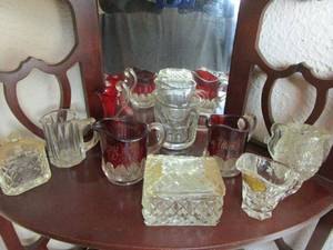lot 93 image: VINTAGE AND ANTIQUE CRYSTAL &amp GLASS PIECES, DATED AS FAR BACK AS 1905