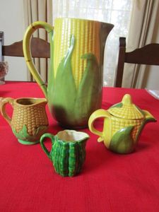 lot 105 image: CERAMIC CORN PITCHER AND POURING CUPS