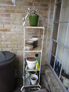 lot 154 image: STANDING SHELF, CONTENTS INCL.