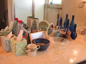 lot 176 image: CONTENTS OF MASTER BATH COUNTER