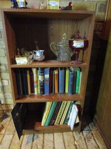lot 199 image: BOOKSHELF WITH BOOKS INCLUDED, OTHER ITEMS ARE NOT INCLUDED.&nbsp