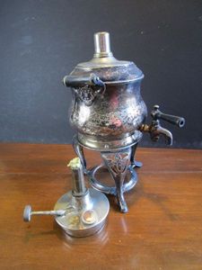 lot 289 image: ANTIQUE TEA KETTLE