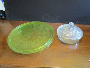 lot 305 image: DEPRESSION ERA URANIUM GLASS CAKE STAND, AVON CRYSTAL LIDDED CANDY DISH