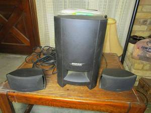 lot 380 image: BOSE SPEAKERS