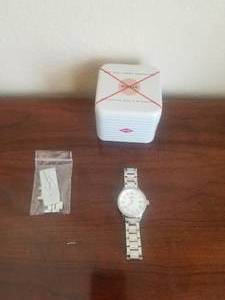lot 68 image: Very nice Ladies Fossil watch