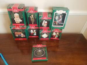 lot 62 image: Selection of Hallmark Christmas ornaments