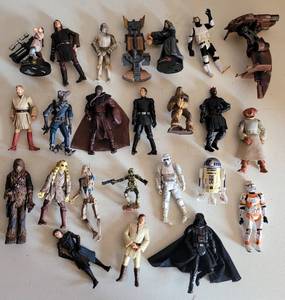 lot 50 image: LOT OF 24 COLLECTIBLE ACTION FIGURES RANGING IN SIZE FROM 3 - 4 EACH. (SOLD 24 X THE MONEY)