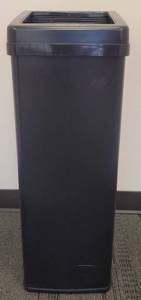 lot 114 image: TOUCHLESS TRASHCAN AS SHOWN.
