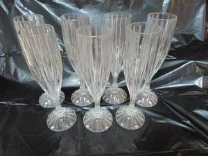 lot 13 image: CRTSYAL STEMWARE