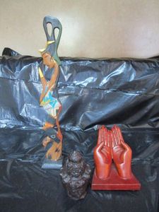lot 56 image: WOOD PAINTED STATUE OF WOMAN, HANDS DECOR, &amp METAL INDIA INSPIRED DECOR