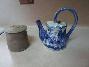 lot 58 image: VINTAGE BLUE TEA POT WITH SEAL STAMP ON BOTTOM &amp POTTERY JAR WLID