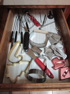 lot 131 image: COOKIE CUTTERS, MASHER, ROASTING FORKS, &amp MORE