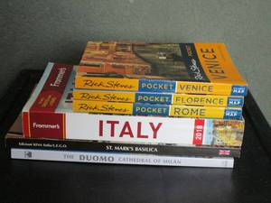 lot 223 image: TRAVELING BOOKS, RICK STEVES VENICE, FLORENCE & ROME, FROMMERS ITALY 2018, ST MARKS BASILICA, THE DUOMO CATHEDRAL OF MILAN