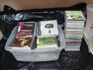 lot 261 image: TUB OF CDS