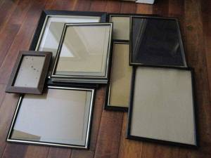 lot 272 image: VARIETY OF PICTURE FRAMES