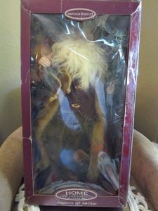 lot 107 image: STAND ALONE SANTA CHRISTMAS DECOR IN BOX