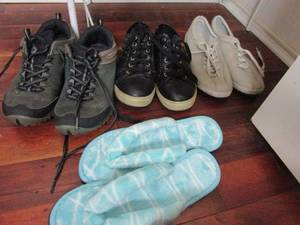 lot 290 image: MERRELL OUTDOOR BOOTS SIZE 8.5, WOMENS BLACK SHOES, KEDS SIZE 8.5, FURRY SANDALS