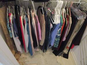 lot 300 image: RACK OF WOMENS CLOTHING SIZE SMALL