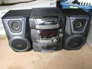 lot 345 image: PANASONIC CD STEREO SYSTEM, UNTESTED NO POWER CORD