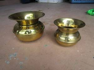 lot 360 image: 2 BRASS CONTAINERS MADE IN ENGLAND