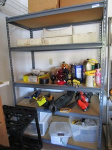 lot 413 image: SHELVING UNIT, CONTENTS NOT INCLUDED