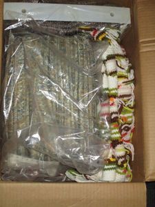 lot 428 image: BOX OF THROWLINENS