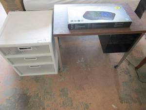 lot 398 image: 3 DRAWER PLASTIC STORAGE BIN, DESK, ADESSO TRU-FORM 150 KEYBOARD