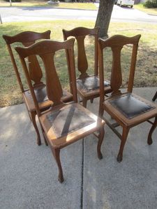 lot 399 image: SET OF DINING CHAIRS WITH STUDDED MATERIAL SEATS