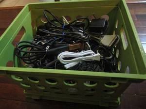 lot 423 image: CRATE W MISC. CORDS