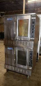 lot 5 image: Royal Double Deck Gas Convection Oven, Model RCOS-1, 70,000 BTU