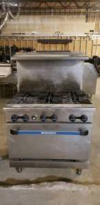 lot 11 image: Radiance TAR-6 36 6 Burner Gas Range w Oven