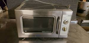 lot 43 image: Radiance Commercial Microwave, Model TMW-1100M