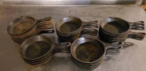 lot 49 image: Lot of 30 Cast Iron 5 Skillets