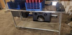 lot 60 image: Stainless Steel Perp Table w Shelf