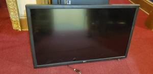 lot 141 image: LG Flatron Model M4210LG 42 Commercial LCD Display Monitor