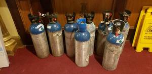 lot 147 image: Large Lot of 8 Carbon Dioxide Tanks, Some Are Full