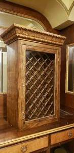 lot 175 image: Beautiful Solid Wood Wine Rack w Door