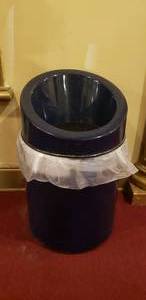 lot 179 image: Large Navy Blue Trash Can w Removable Lid